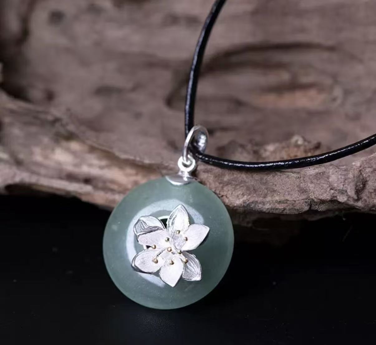 SE40(with silver chain)