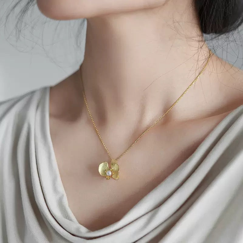 J51(gold chain)